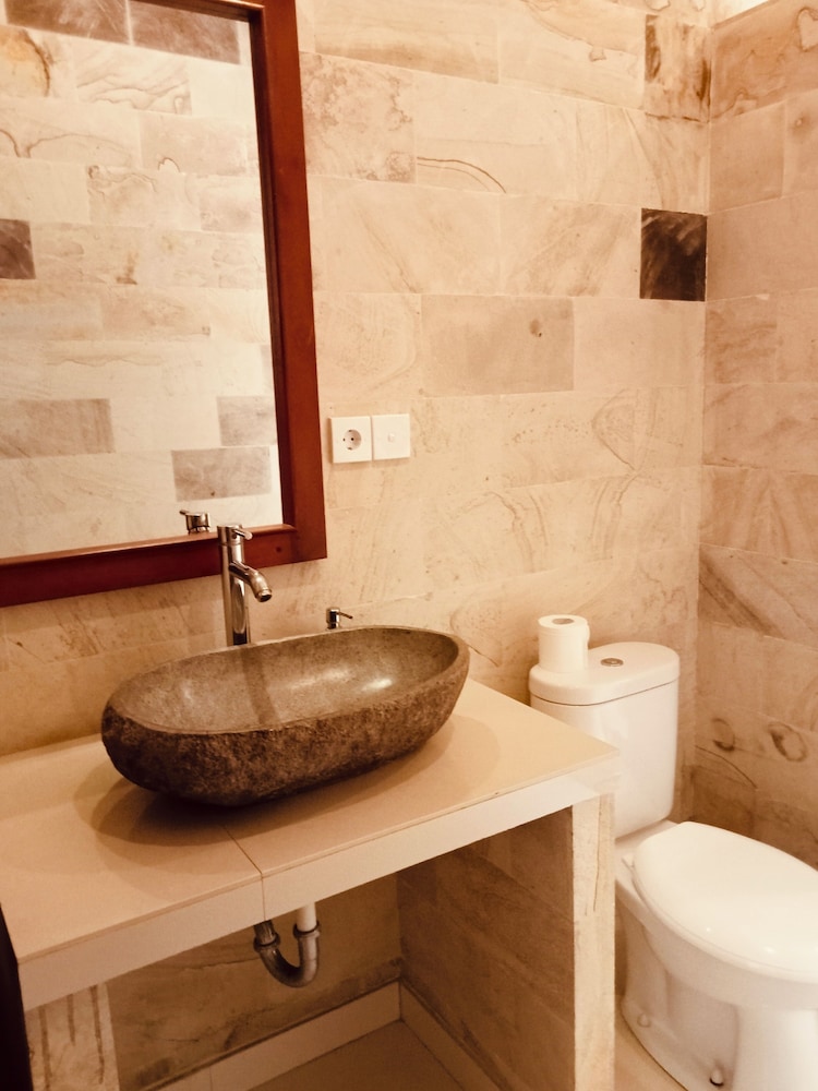 Shankara Parada Villas 62/67
