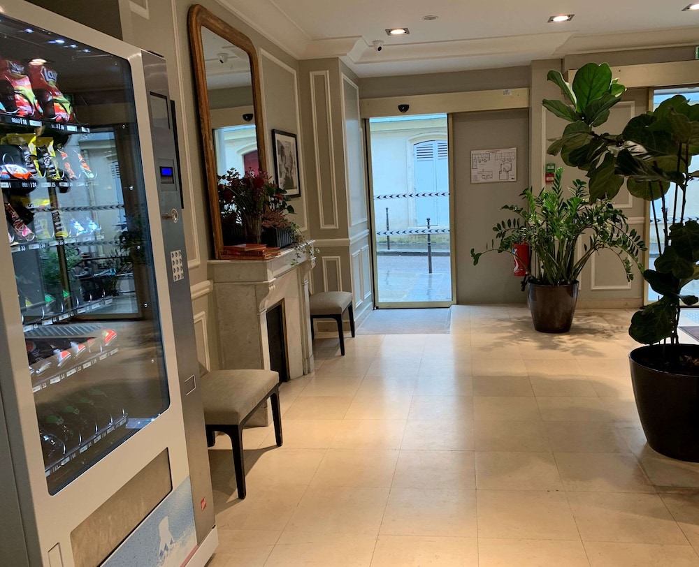 HOTEL CENTRAL SAINT GERMAIN 32/47