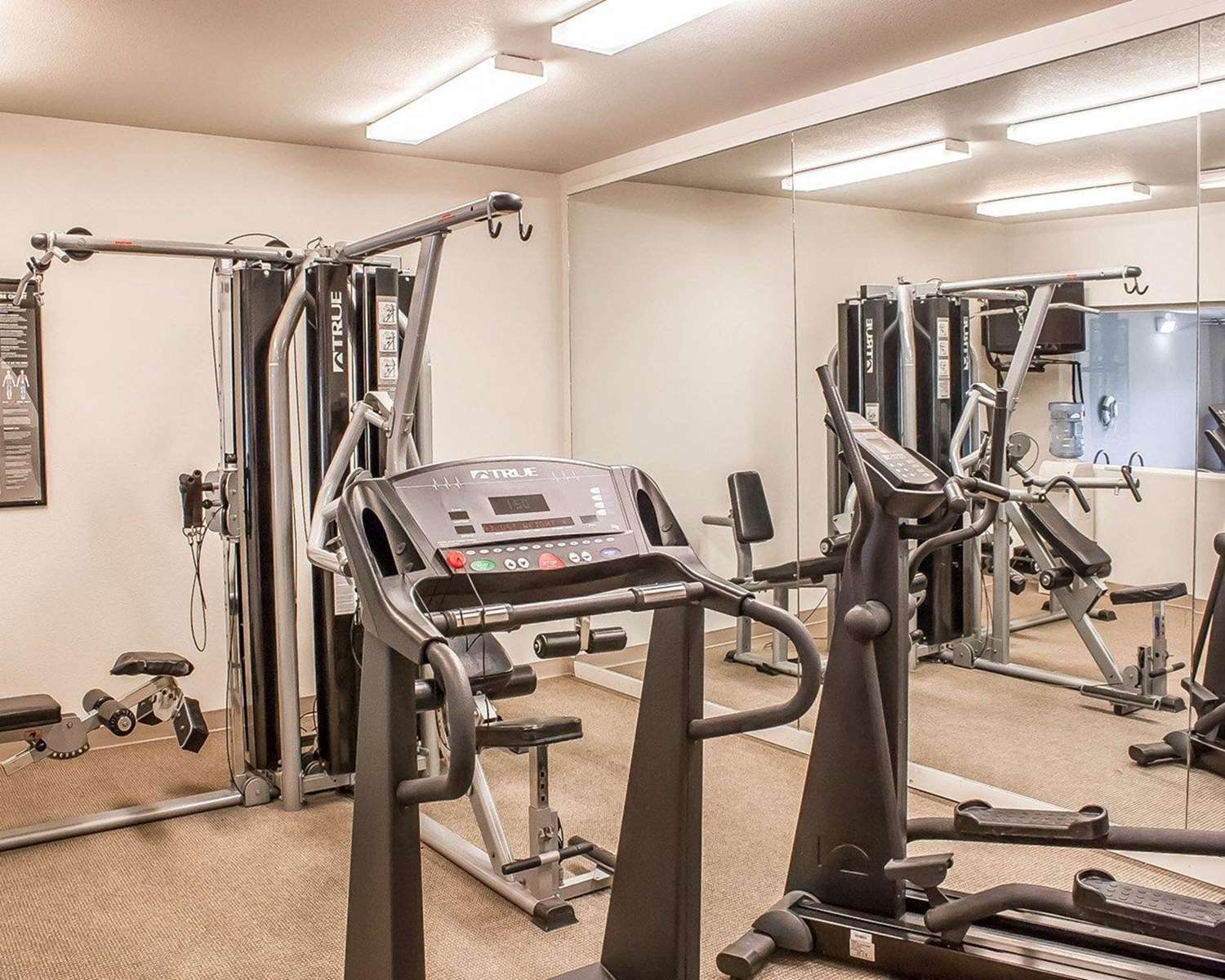 Comfort Inn and Suites Ocean Shores 26/34