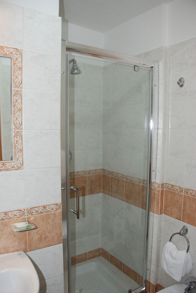 Del Centro Hotel 58/61