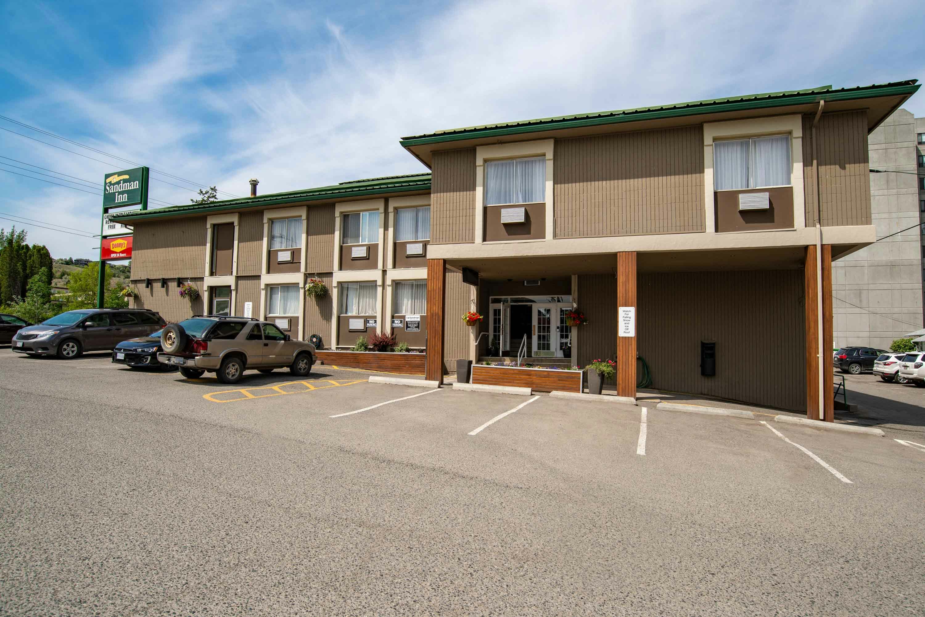 Sandman Inn Kamloops 45/46
