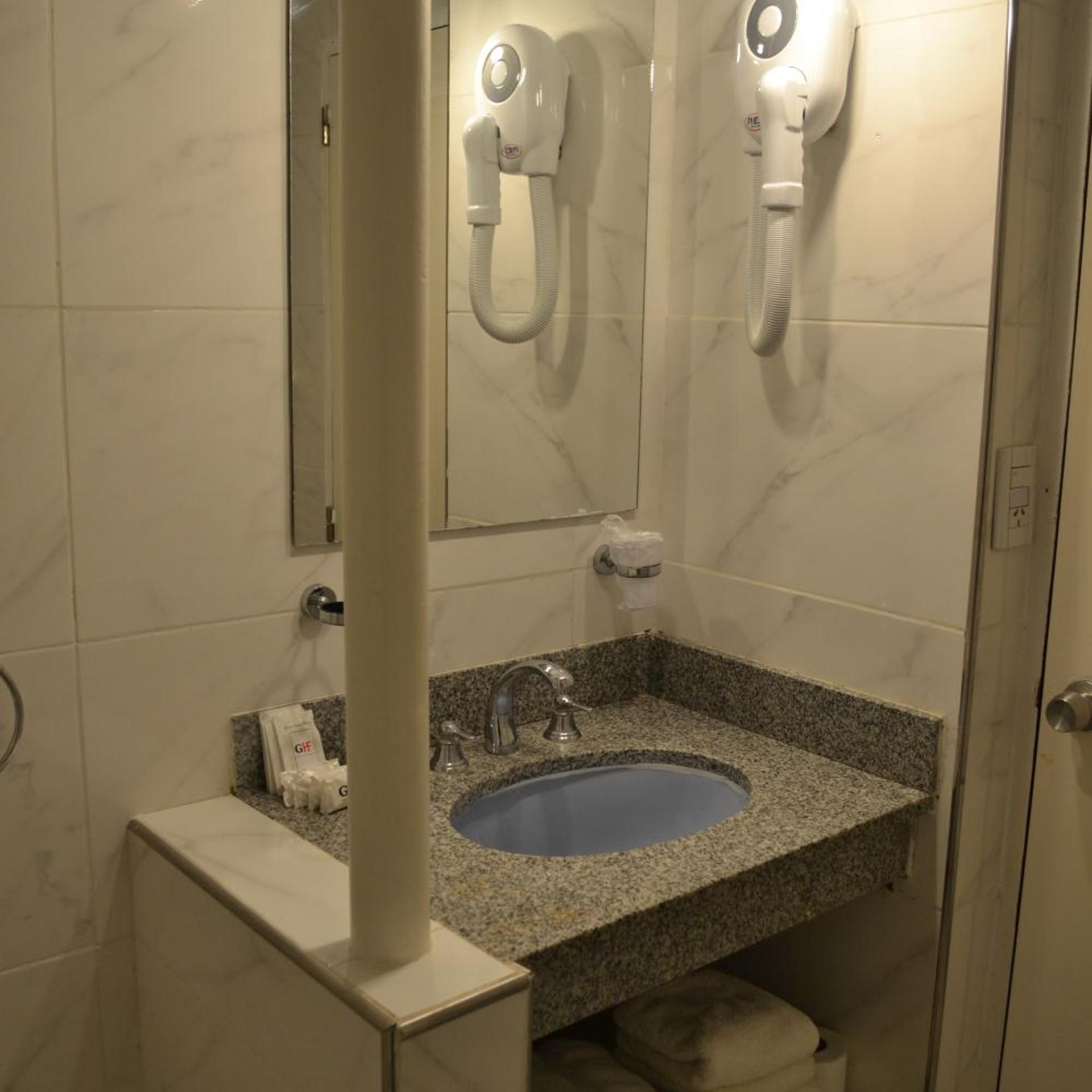 Gran Hotel Fontainebleau 48/50