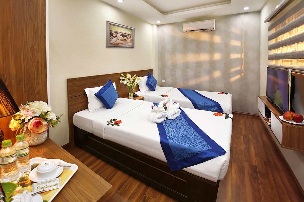 Aquarius Legend Hotel 25/50