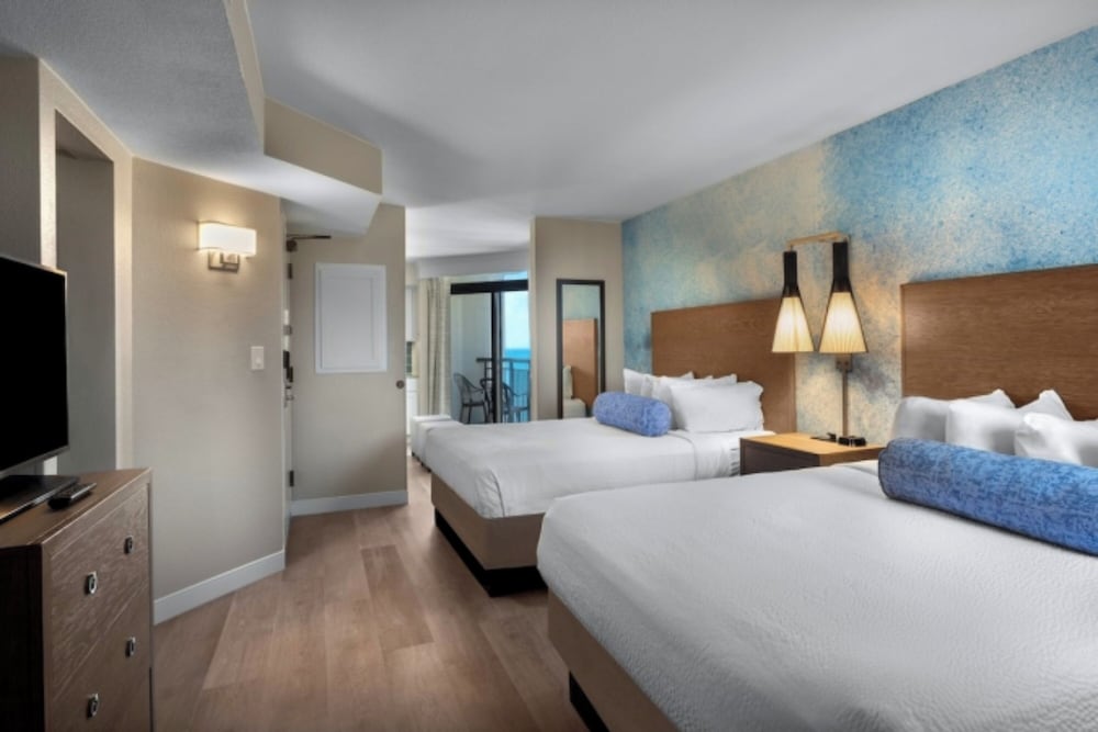 Paradise, Deluxe, Studio, 2 Queen Beds, Ocean View, Sofa