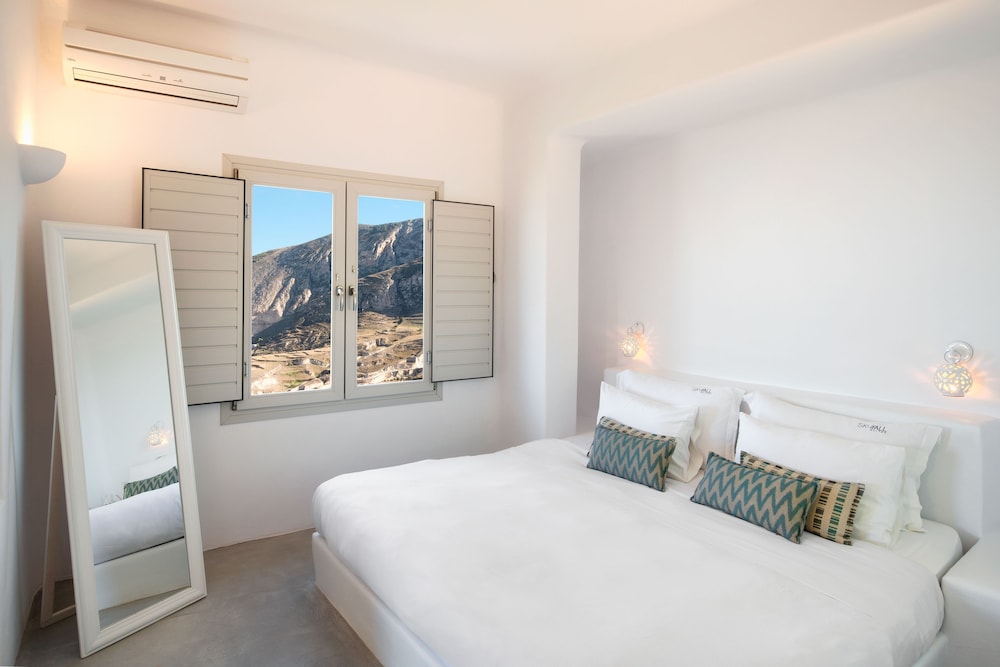 Private, Pool, Aegean, Suite, Queen Bed, Sofa, Plunge Pool