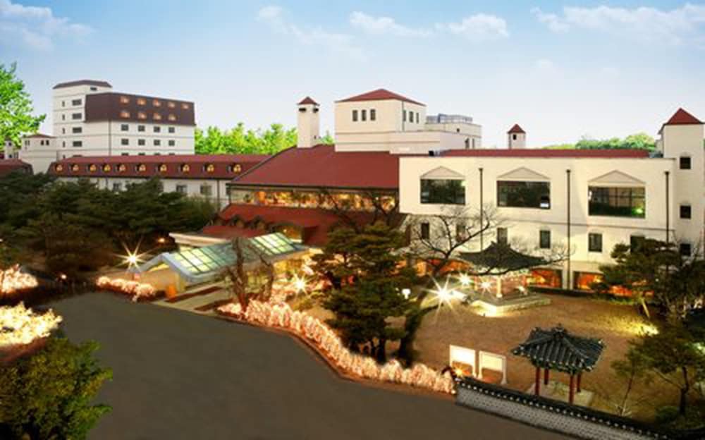 Onyang Hot Spring Hotel 40/42