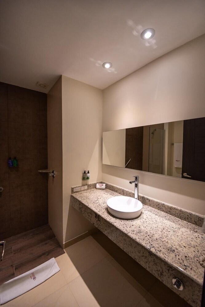 غرفة بسريرين مزدوجين، Diverxo Hotel Villas 3/4