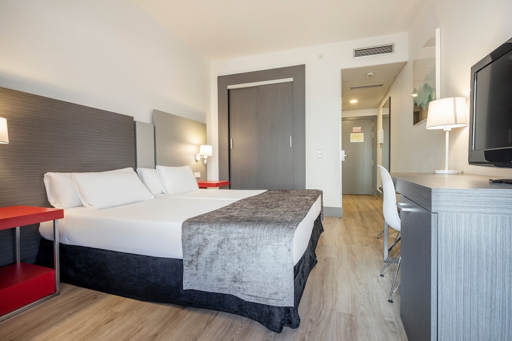 ROOM, DOUBLE BED, PET FRIENDLY