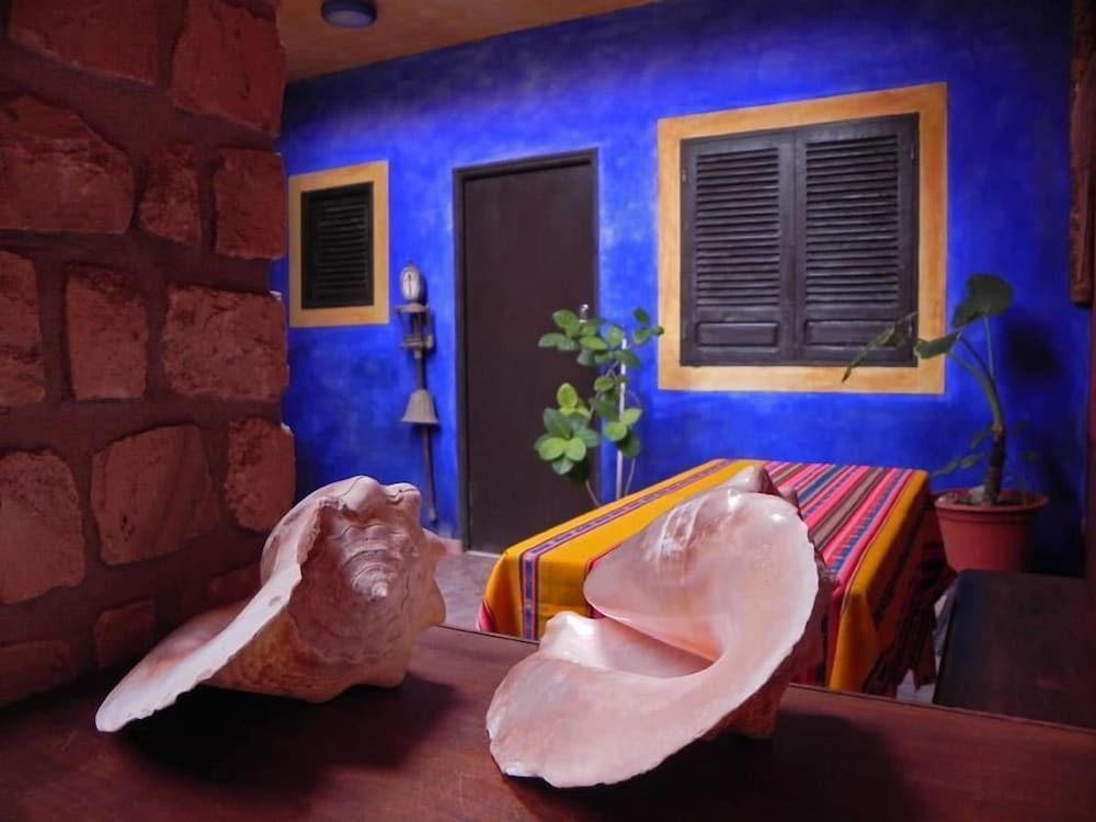 Sakaroule Bed And Breakfast 19/33