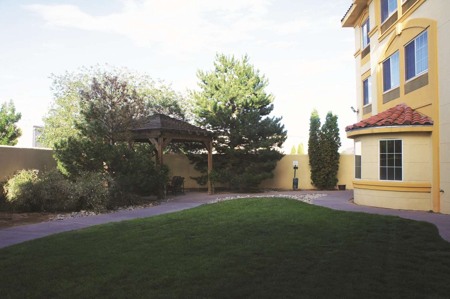 La Quinta Inn & Suites by Wyndham Albuquerque Midtown 51/57