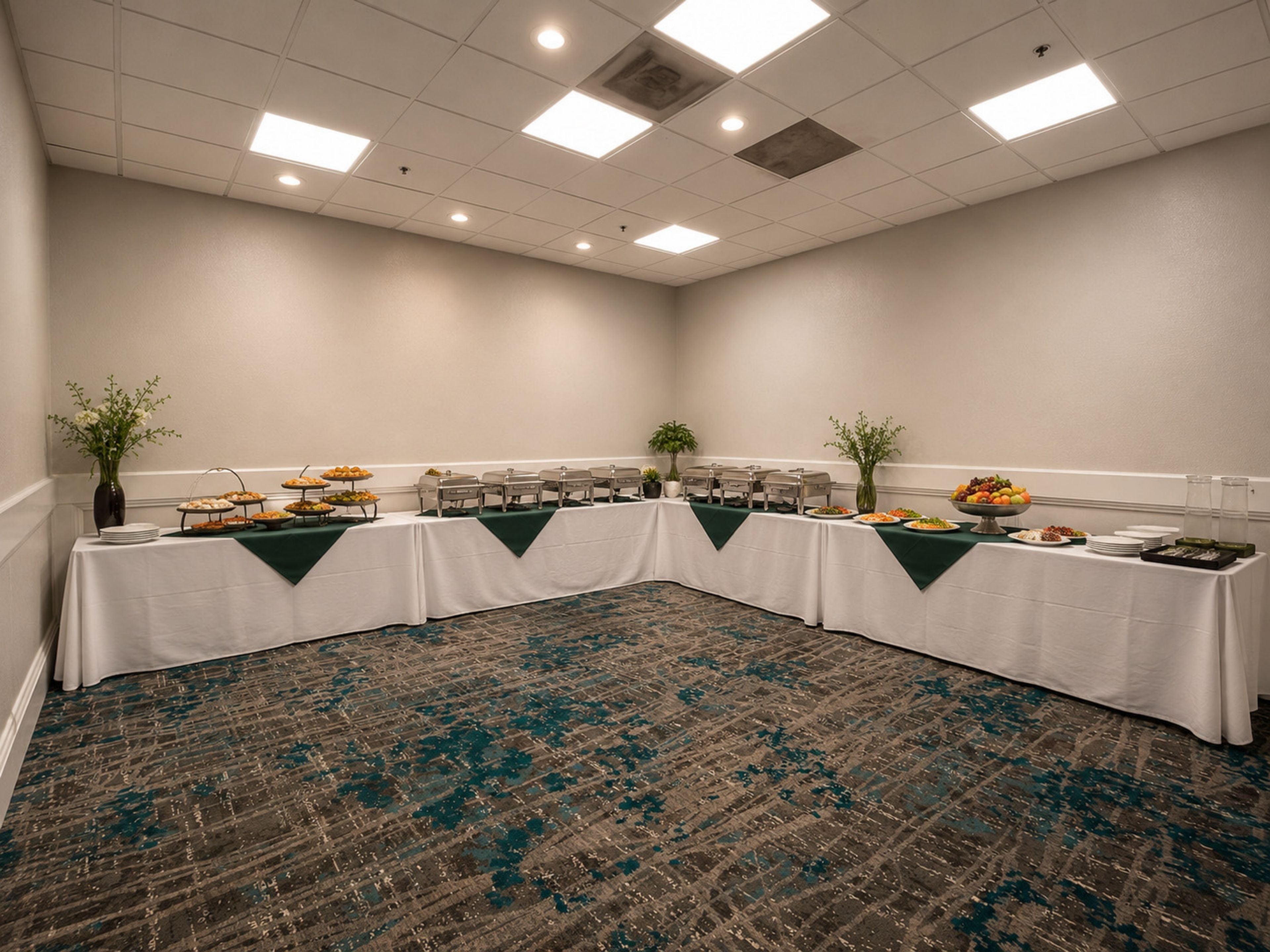 Holiday Inn Johnson City 34/79
