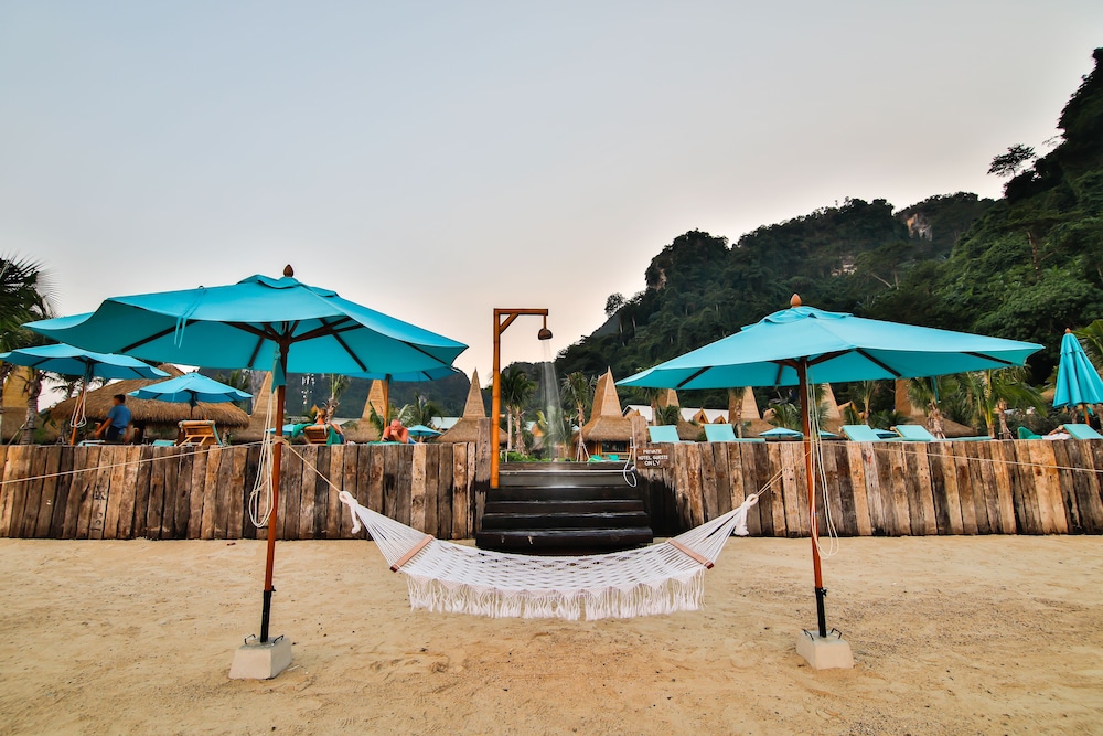PhiPhi CoCo Beach Resort 40/50