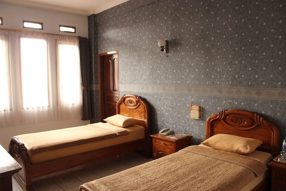Lingga Hotel 26/37