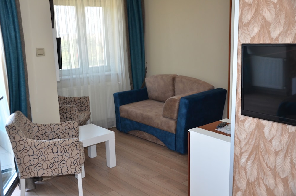 Grand Ahos Hotel Spa 20/28