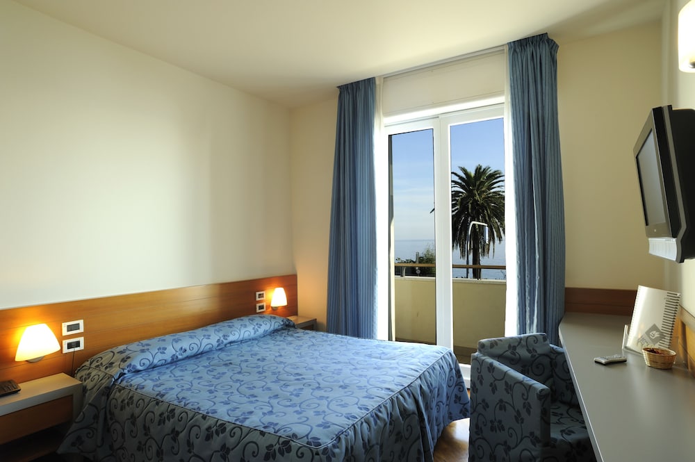 Hotel Le Roi 14/67
