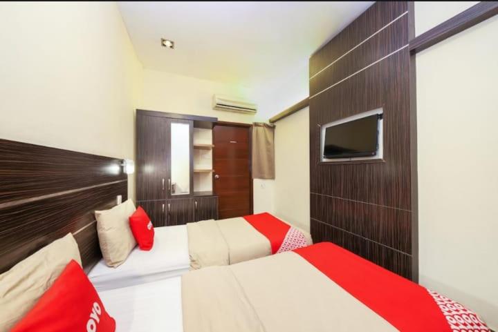 Oyo 108 Golden Palace Hotel 19/50