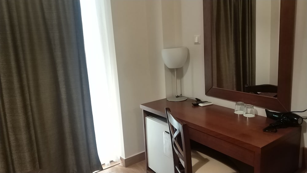 Ambrosia Suites 31/60