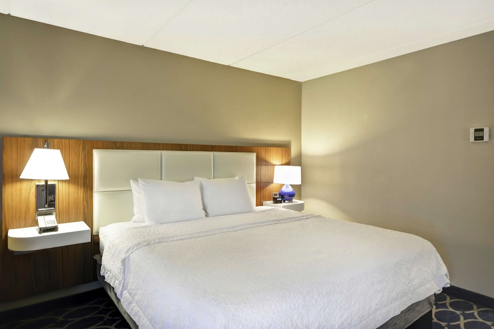 Hampton Inn Auburn 11/40