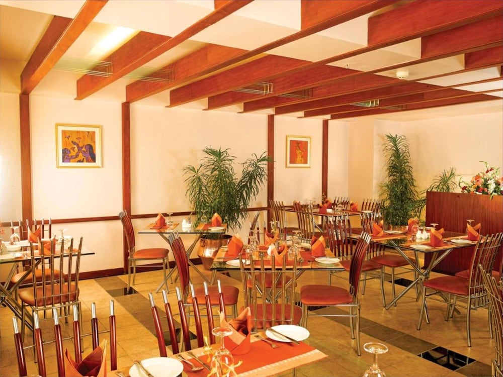 Classic Sarovar Portico 51/56