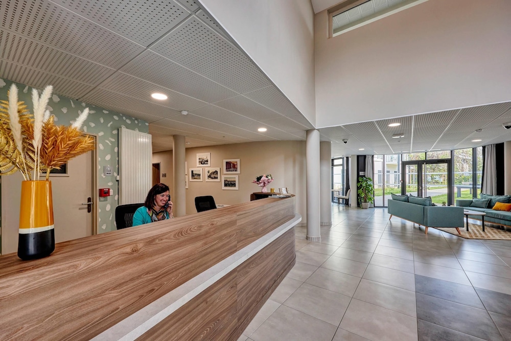 Quality Aparthotel Cherbourg 5/50