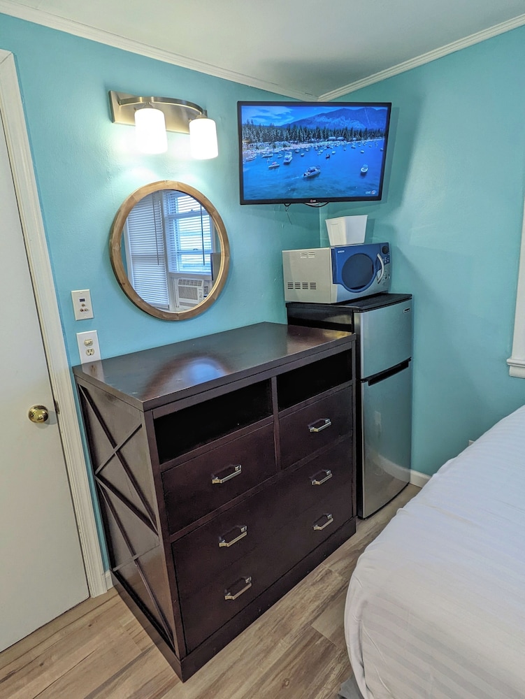 Clarem Happy Days Inn 13/25
