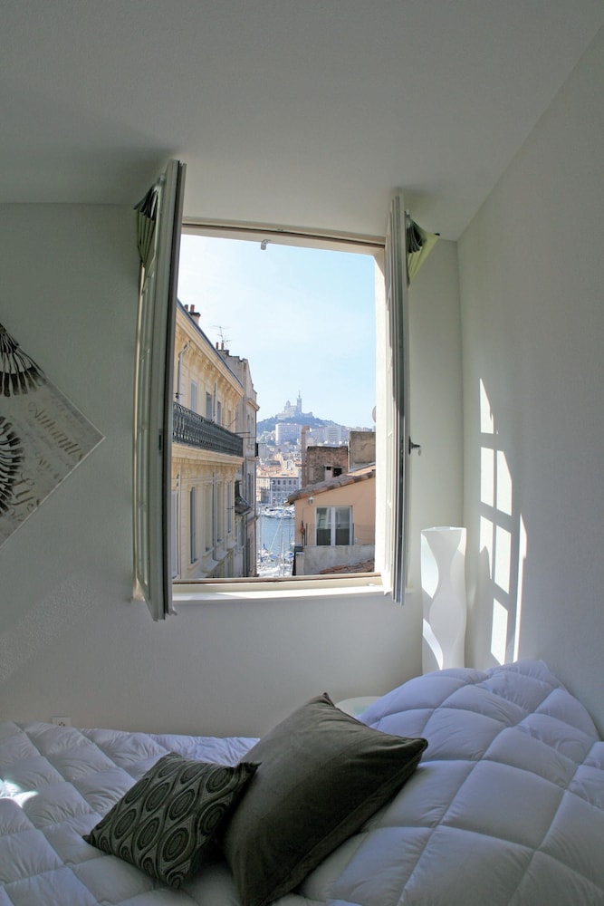 Residhotel Vieux Port 41/50