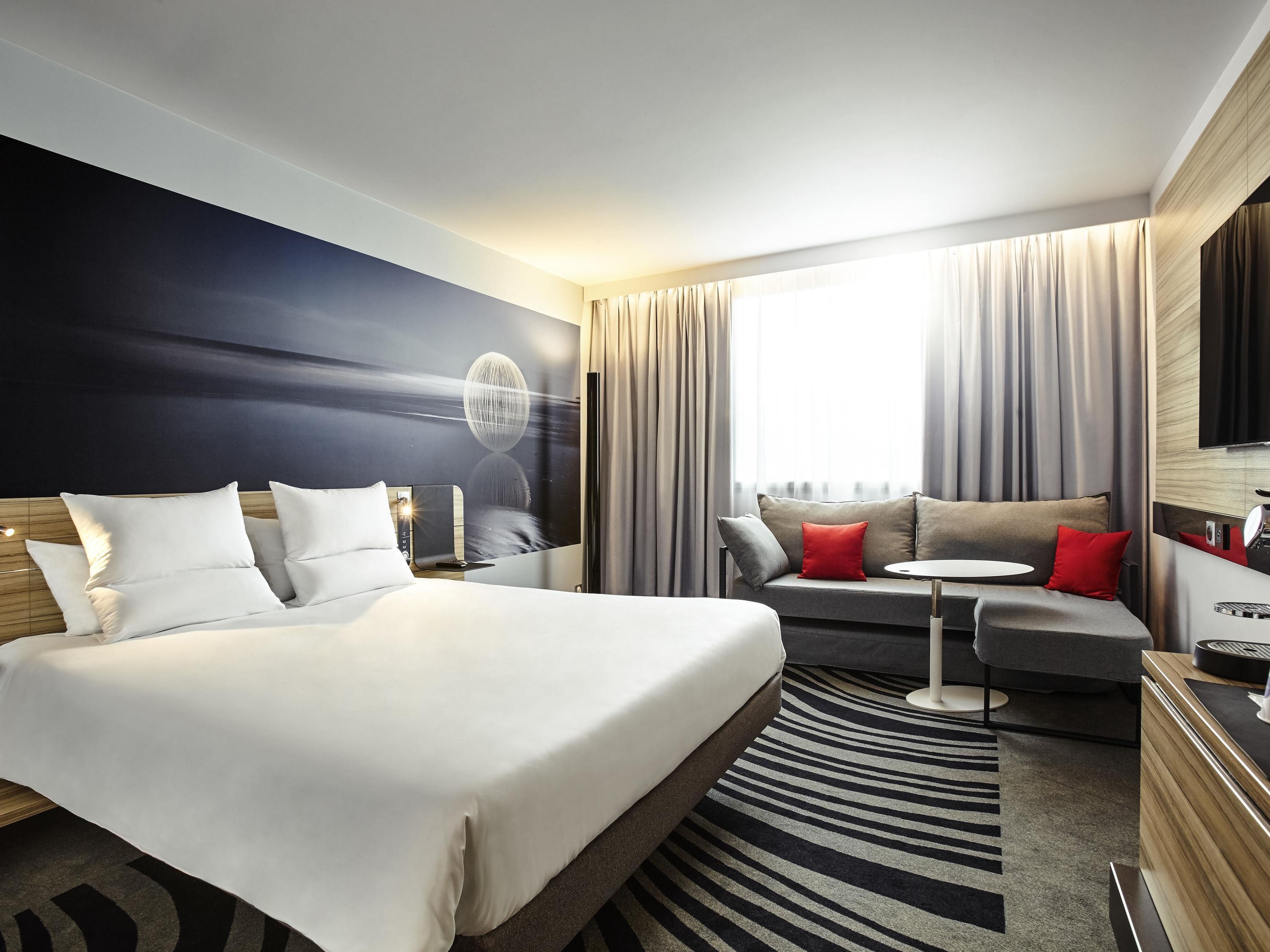 DELUXE, EXECUTIVE, SINGLE, SINGLE BED, QUEEN BED, SOFA