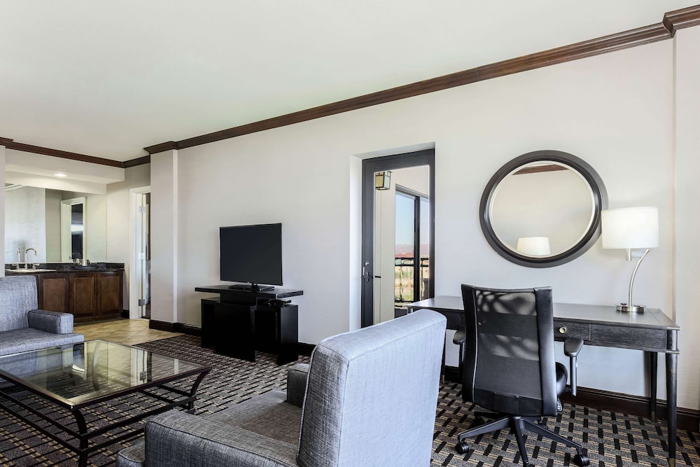 Hilton Phoenix Chandler 38/82