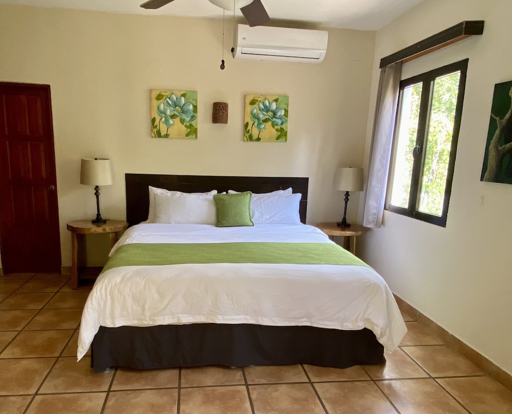 Hotel Cantarana 9/50