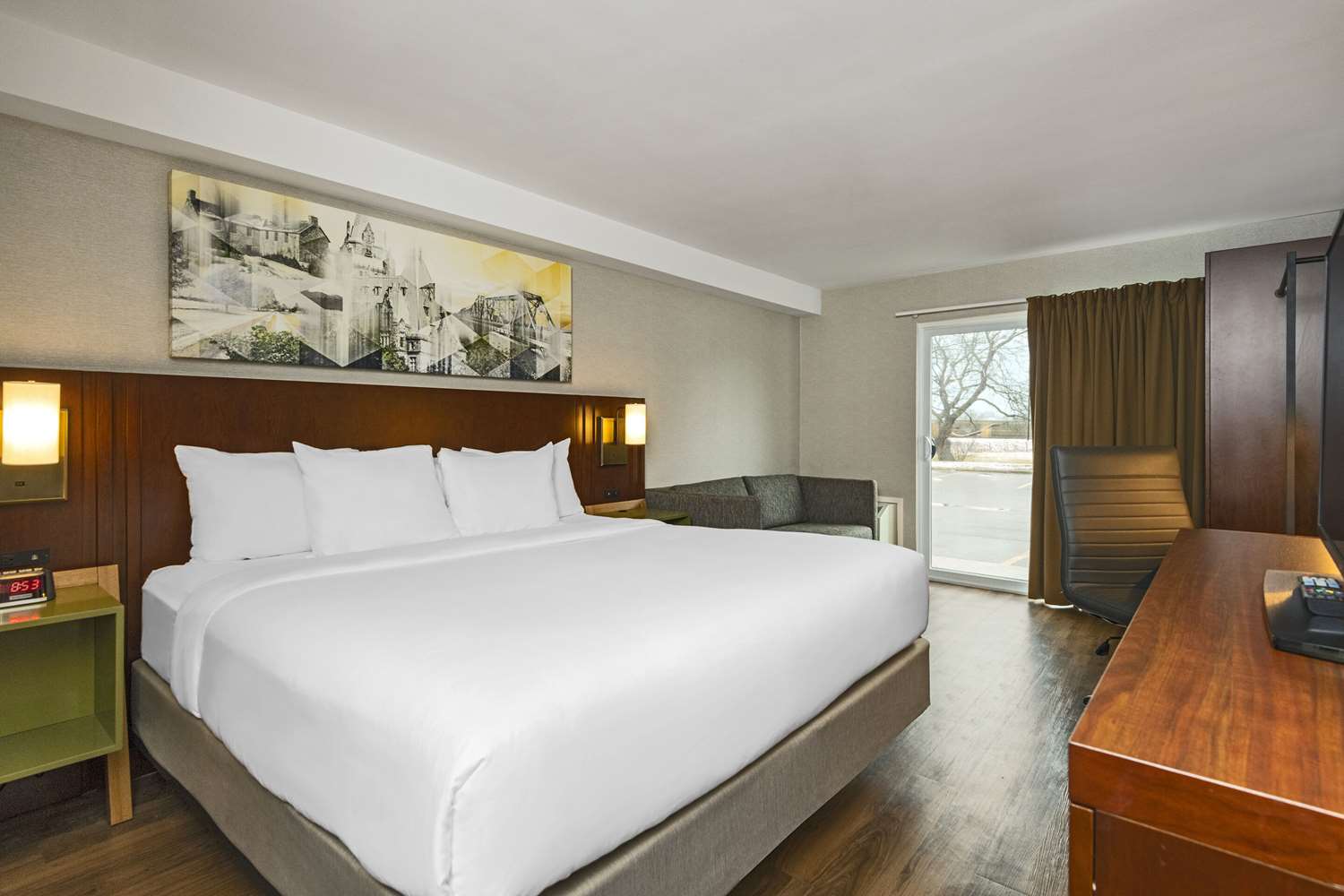Upgrade, King Bed