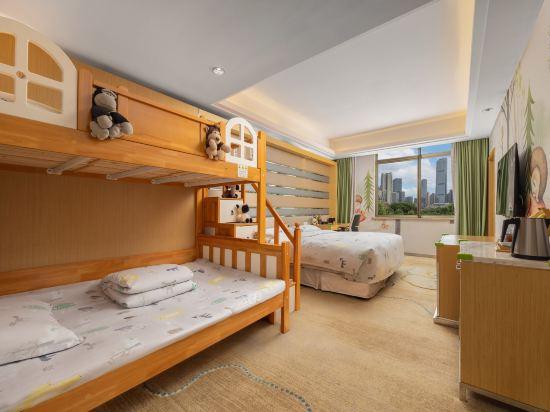 Family, Bunk Bed, Queen Bed