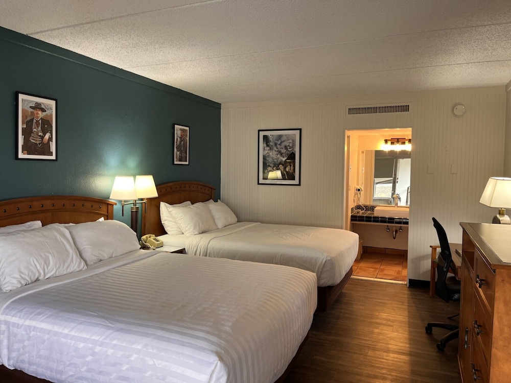 Tombstone Lookout Lodge, SureStay Collection by Best Western 11/49