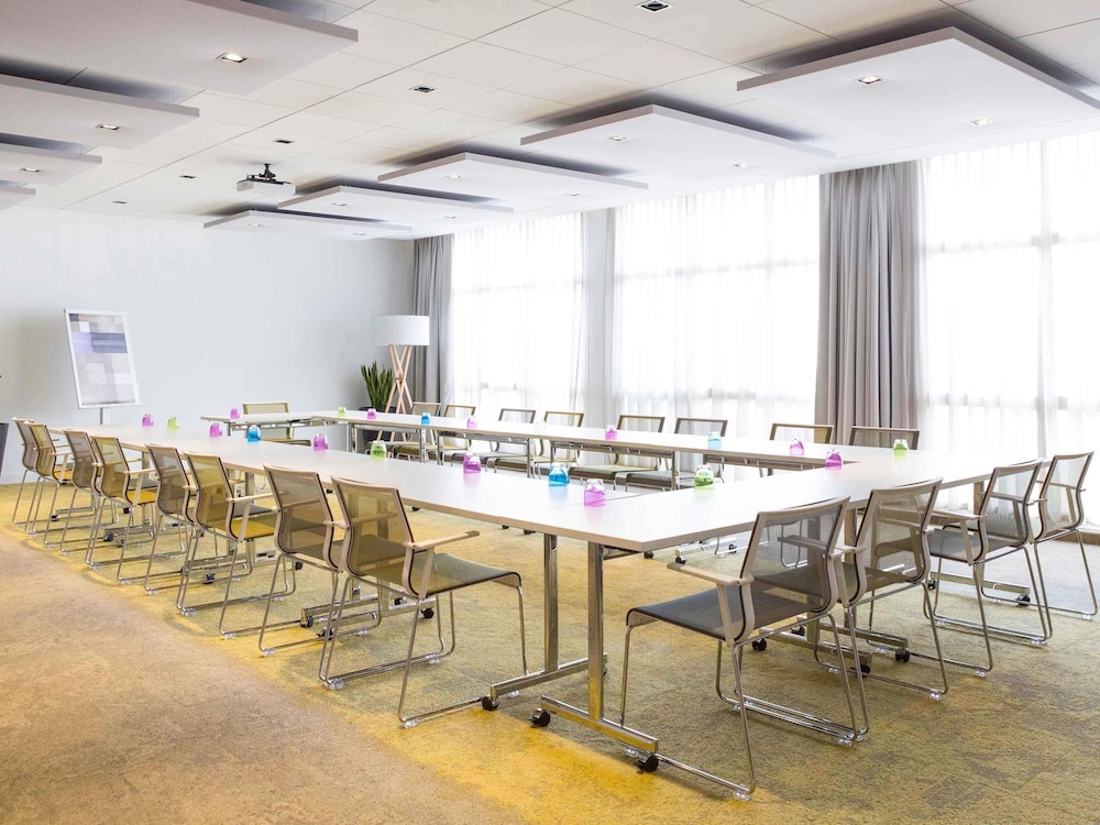 Novotel Bordeaux Lac 38/48