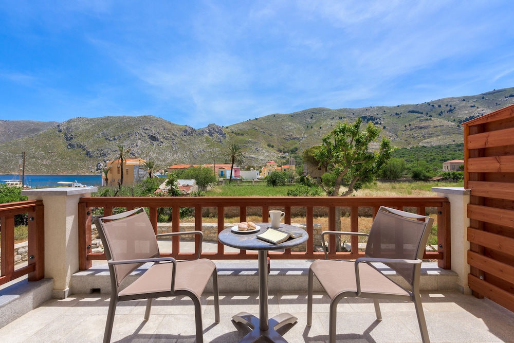 A Symi Residences 52/68