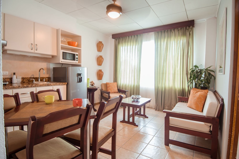Hotel Suites And Apartments La Sabana 28/39