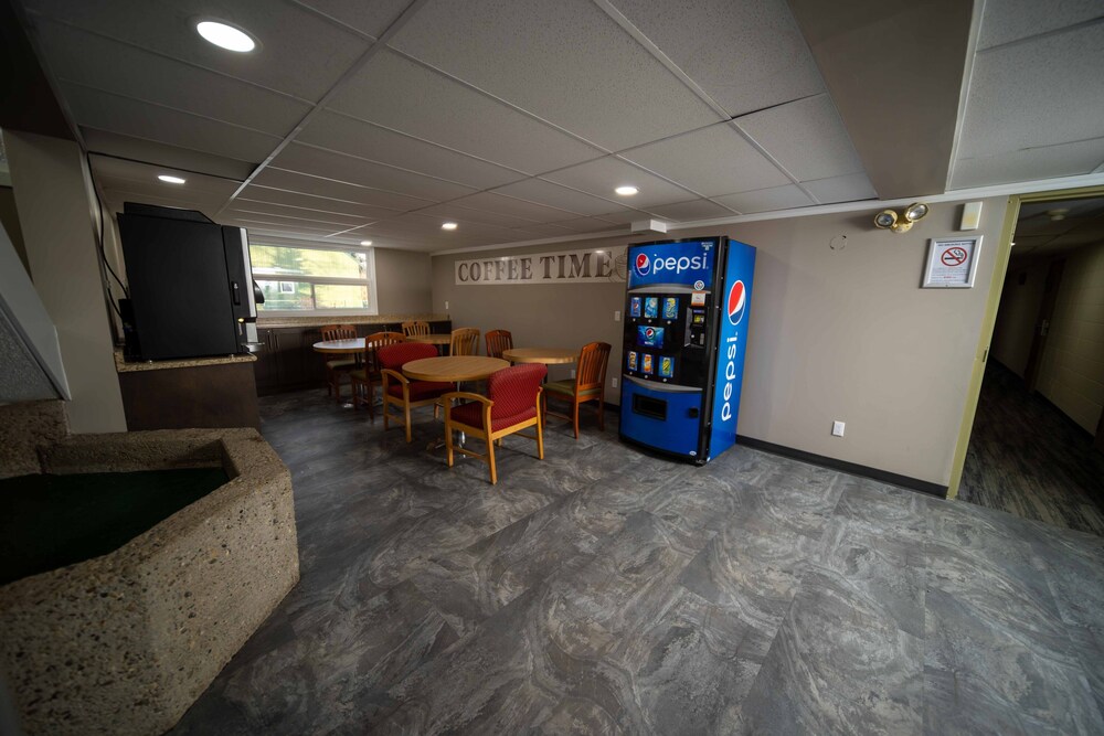 Fort St. John Motor Inn 37/50