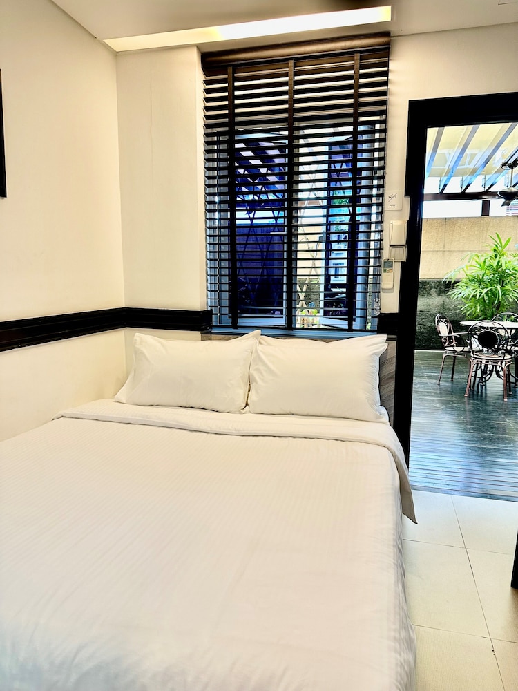 The Snooze Hotel Marine Parade (Ex Le Peranakan Hotel) 20/40