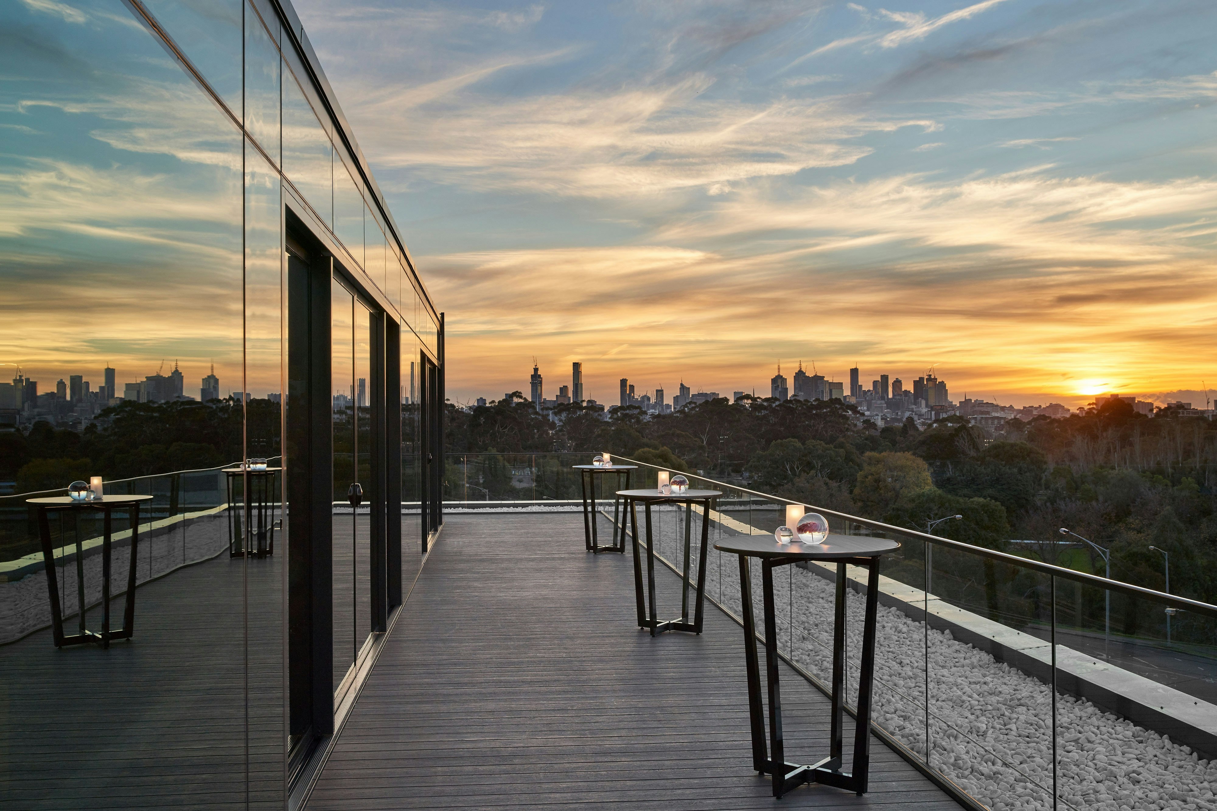Element Melbourne Richmond 14/14