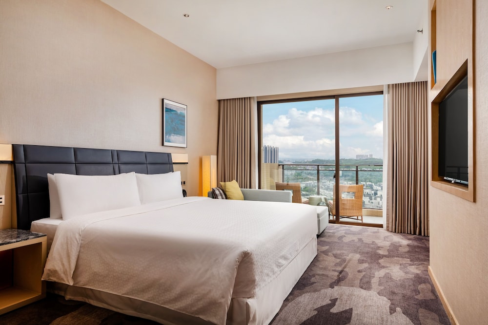 Four Points By Sheraton Guangdong Heshan 11/37