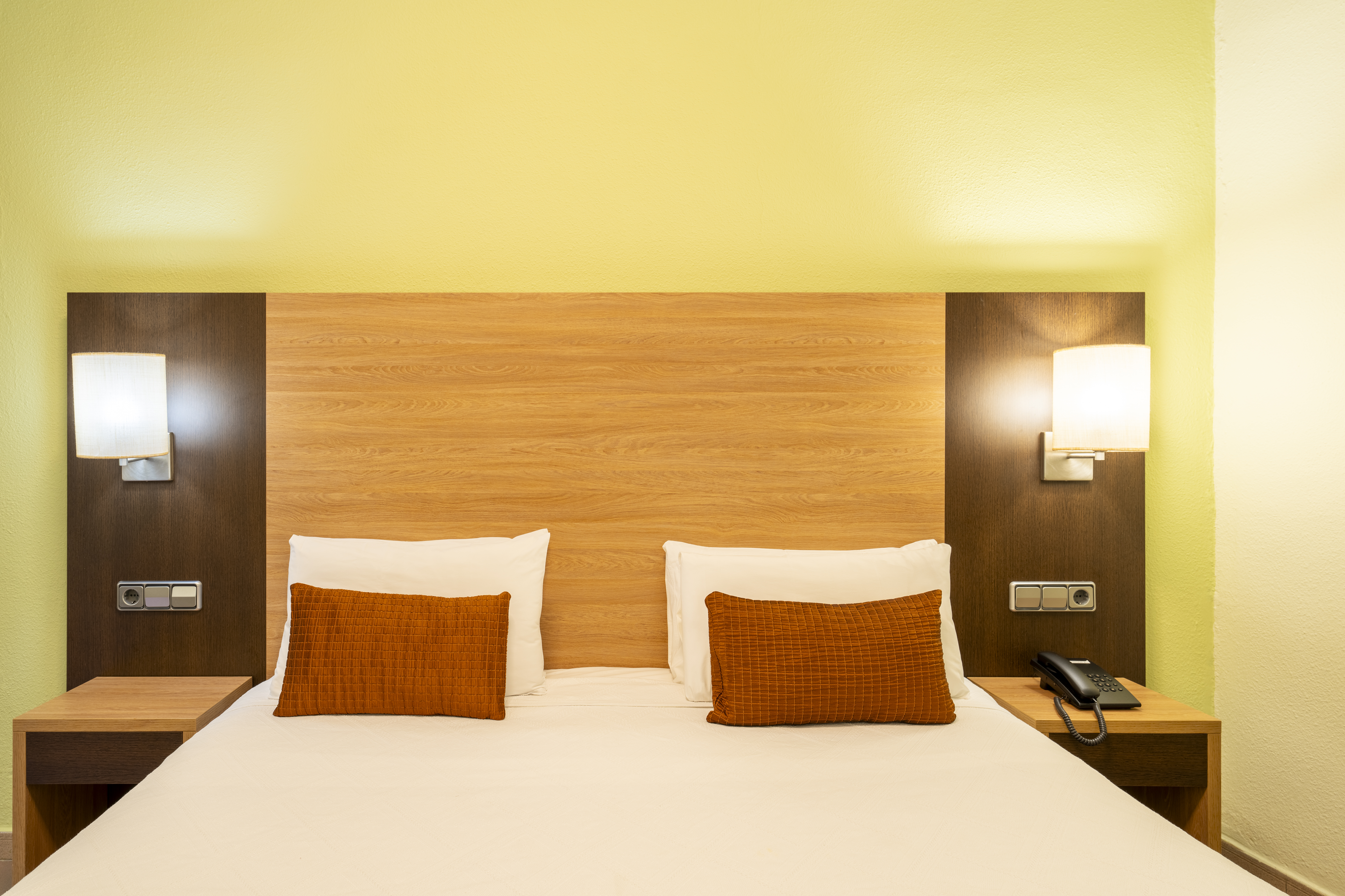 غرفة بسرير مزدوج بشرفة، Hostal Ballesta 3/5