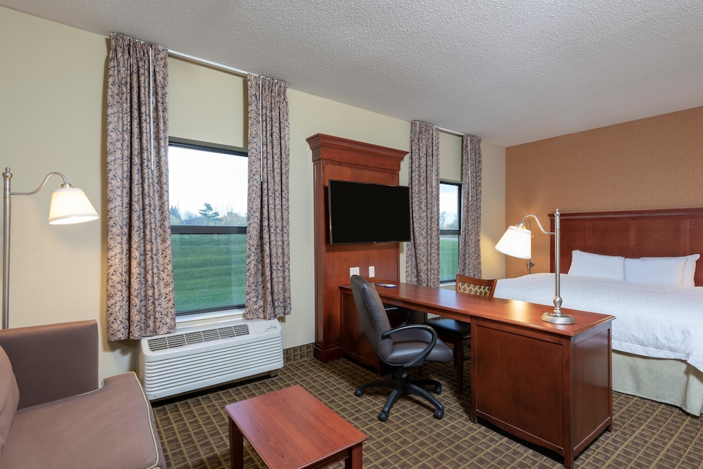 Hampton Inn & Suites Valparaiso 66/81