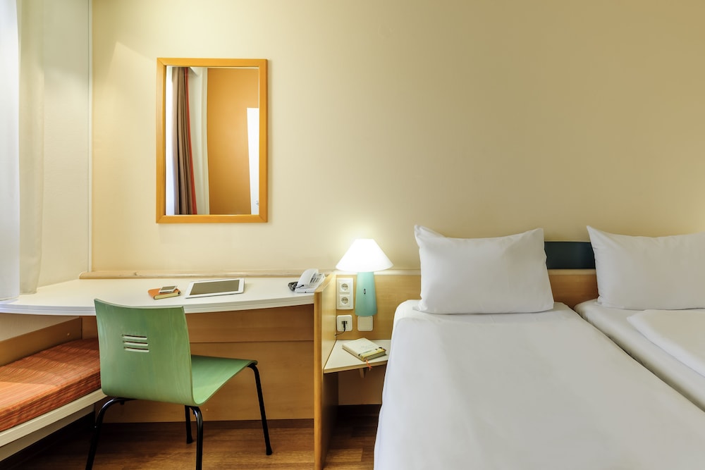 Ibis Augsburg Hauptbahnhof 14/45