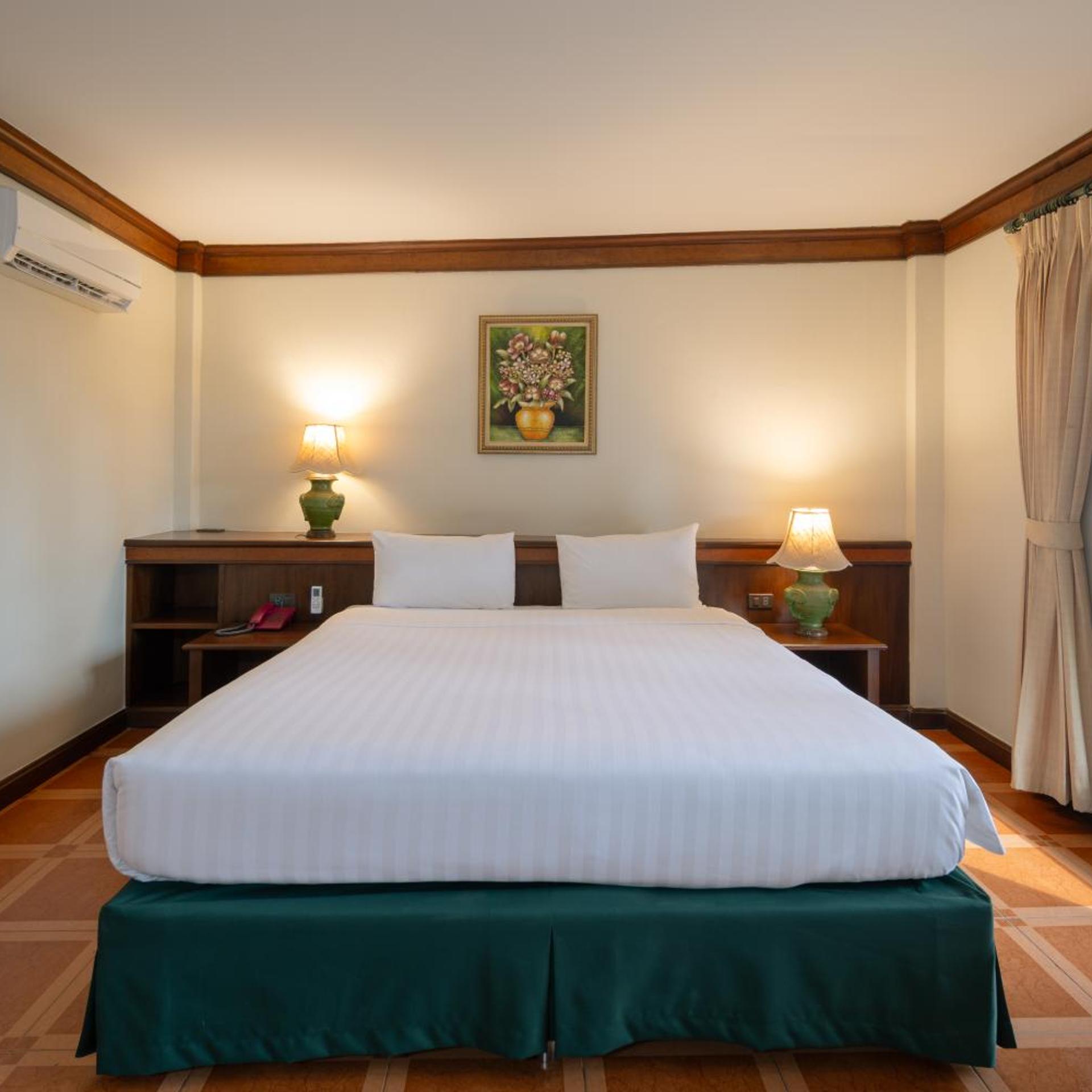 Standard, Double Bed