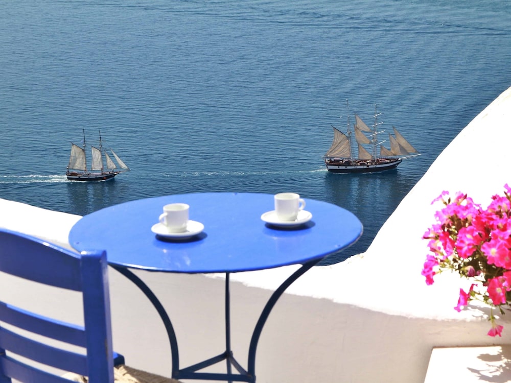 Blu Blanco Cave House 22/47