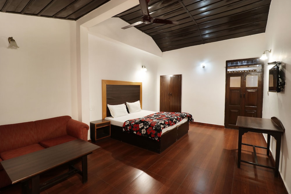 HOTEL HIMALAYAN CLUB 9/48