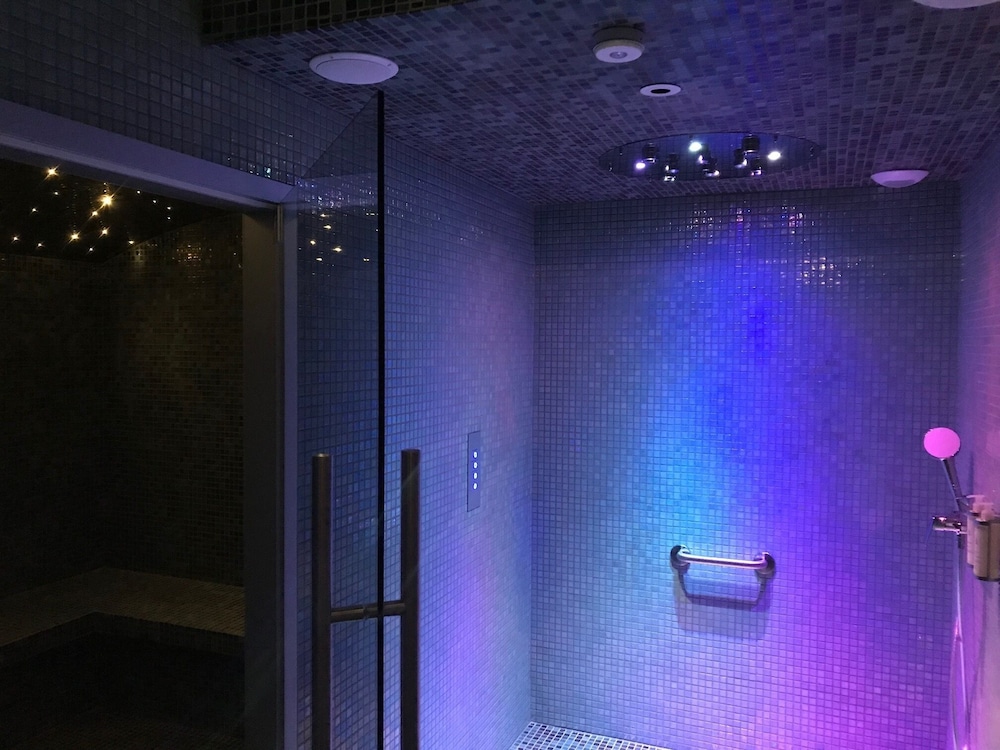 Hotel & Spa La Villa Port d Antibes 28/50