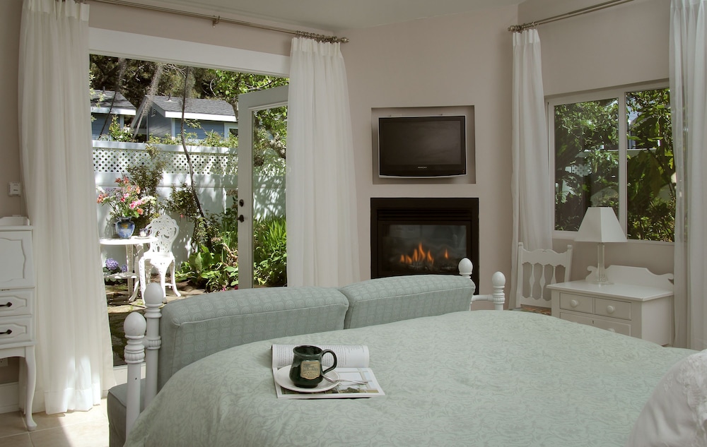Agate Cove Inn 54/71