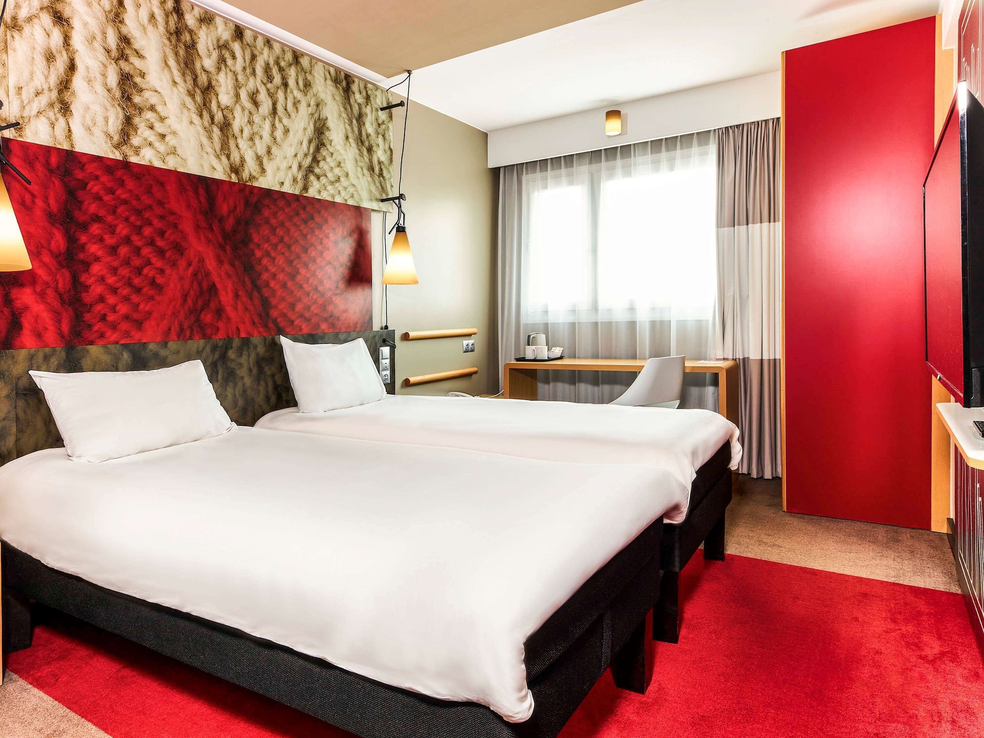 STANDARD, TWIN BEDS