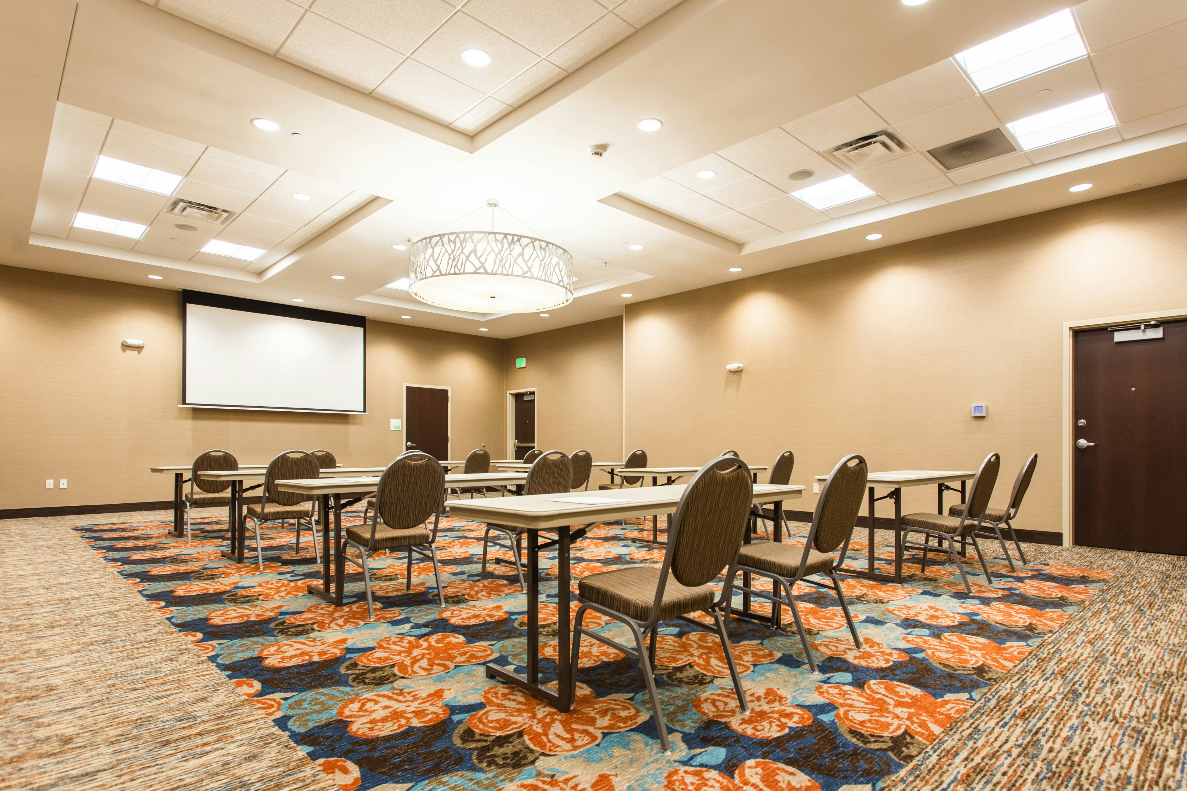 Holiday Inn Hotel & Suites CHATTANOOGA DOWNTOWN 64/65