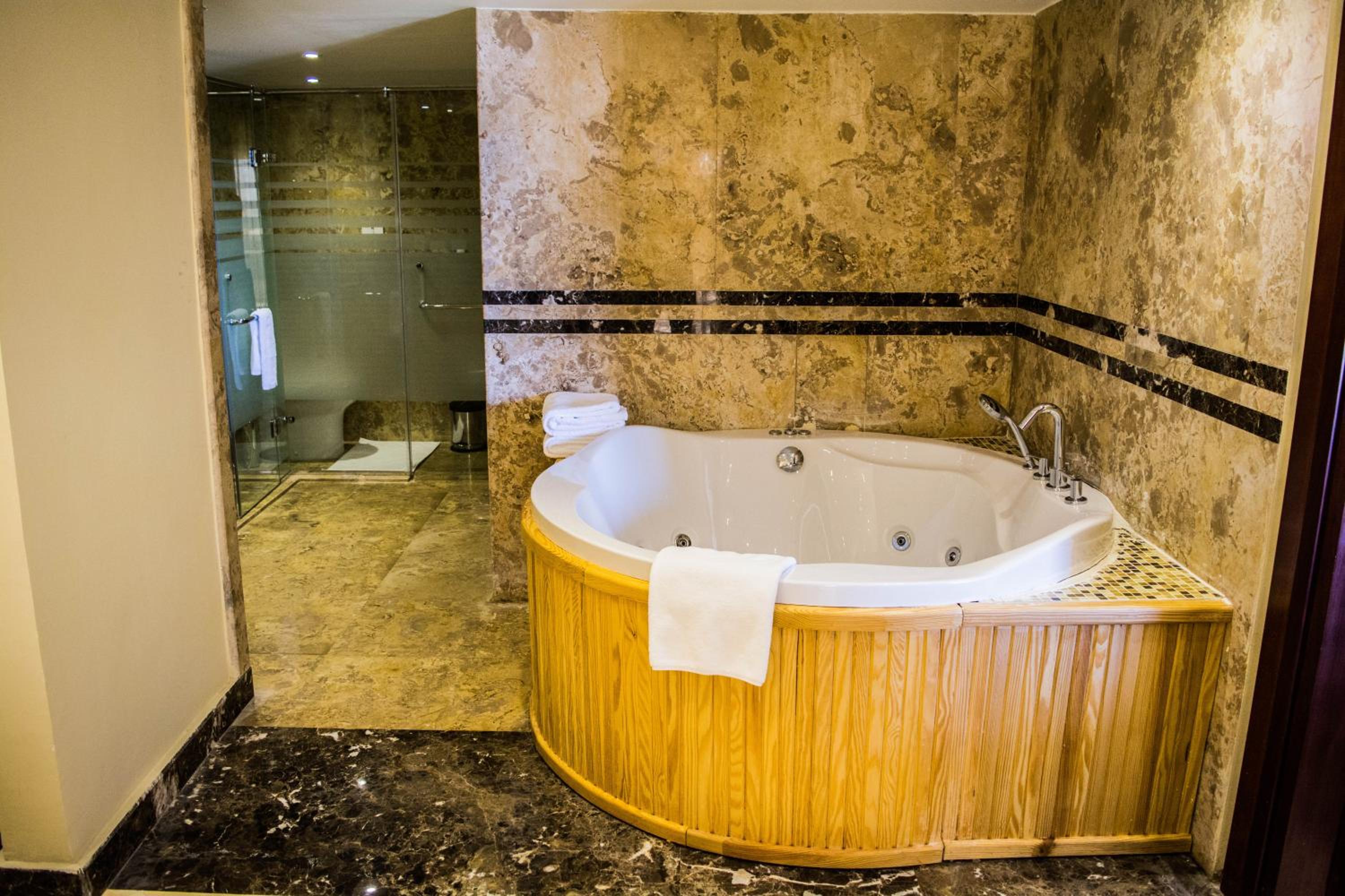 جناح مع أريكة، TOLIP TABA RESORT AND SPA 7/8